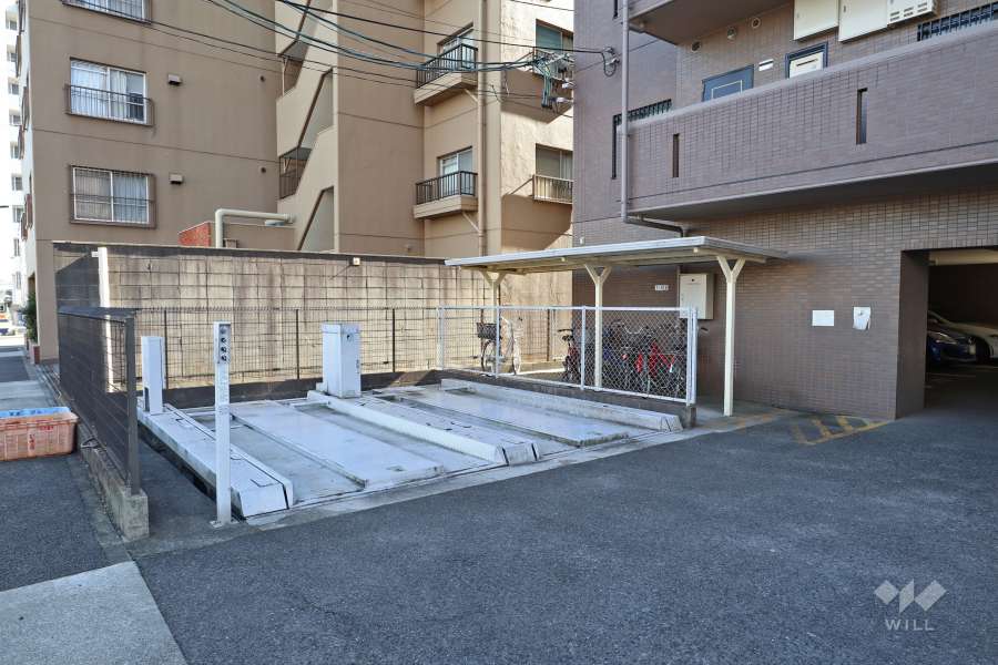 敷地内駐車場（屋外機械式）