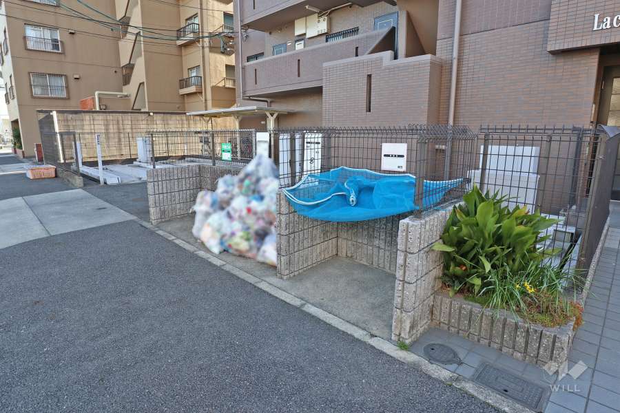 ゴミ置き場