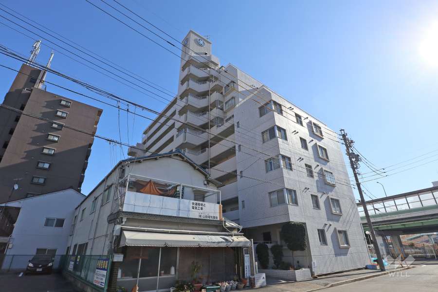 丸美ロイヤル築地の外観（北西側から）