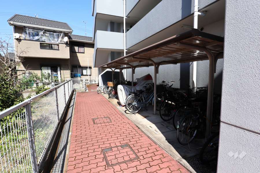 駐輪場、バイク置場