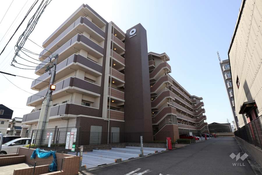 グランコート港西の外観（北東側から）