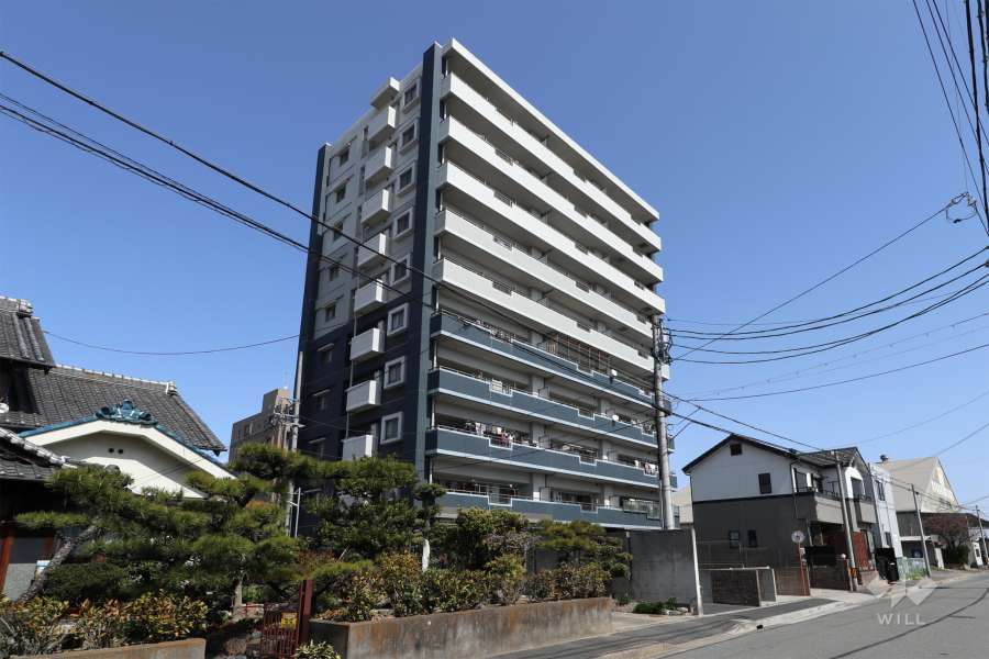 ファミリアーレみなと5の外観（南西側から）