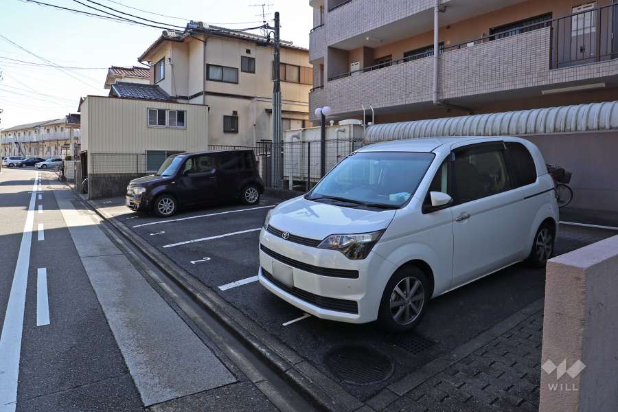 敷地内駐車場（屋外平面式）