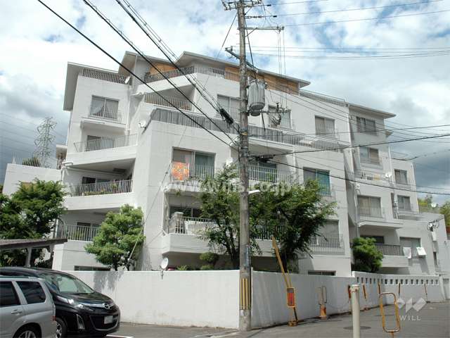 千里山さつきヴィラの外観（南側から）