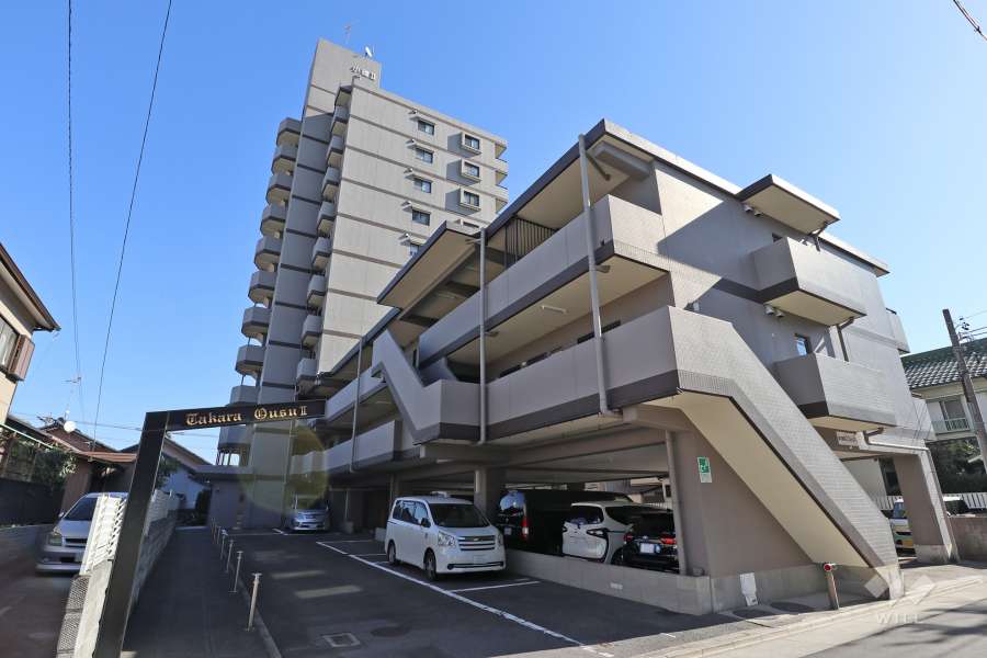 宝マンション小碓第2の外観（南東側から）