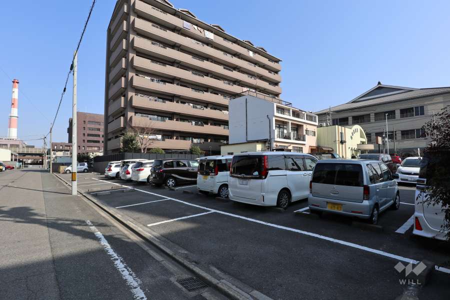 敷地内駐車場（屋外平面式）