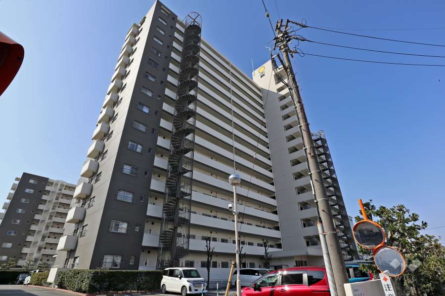 エスポア東海橋A棟の北外観（北東側から）