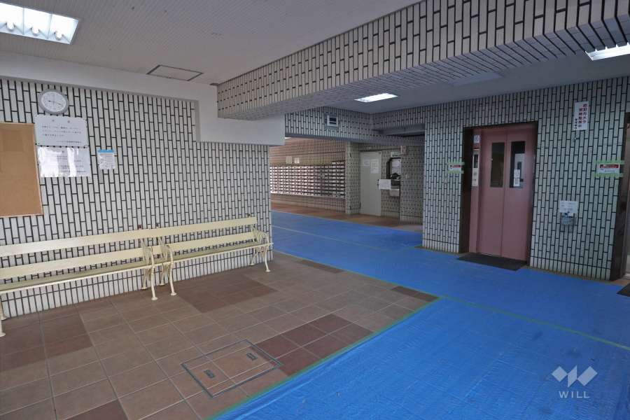 エントランスホール