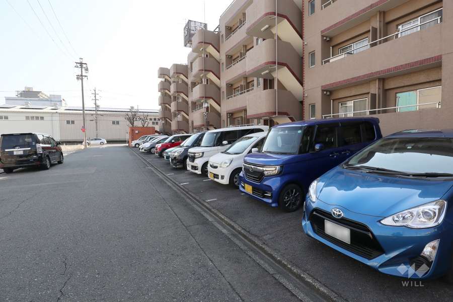 敷地内駐車場（屋外平面式）