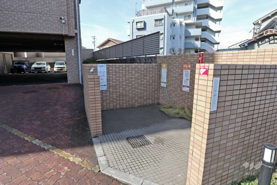 ゴミ置き場