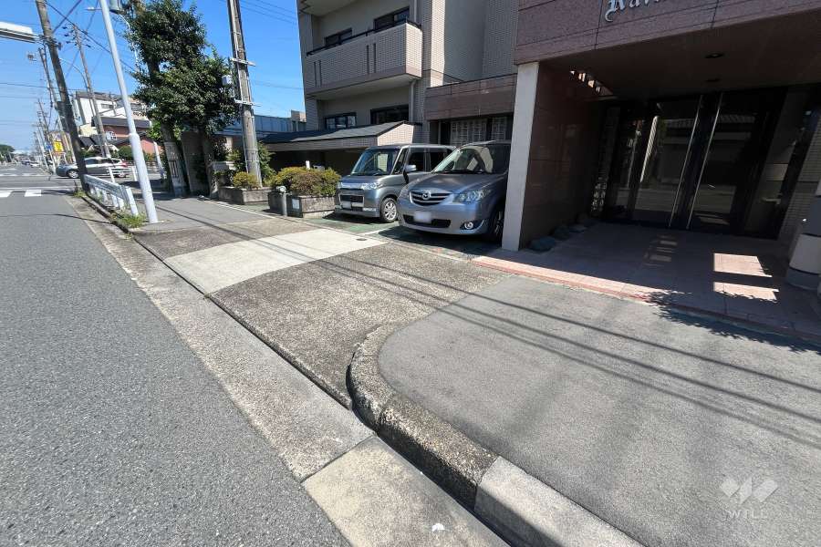 駐車場の出入口