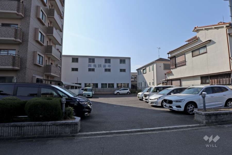 敷地内駐車場（屋外平面式）