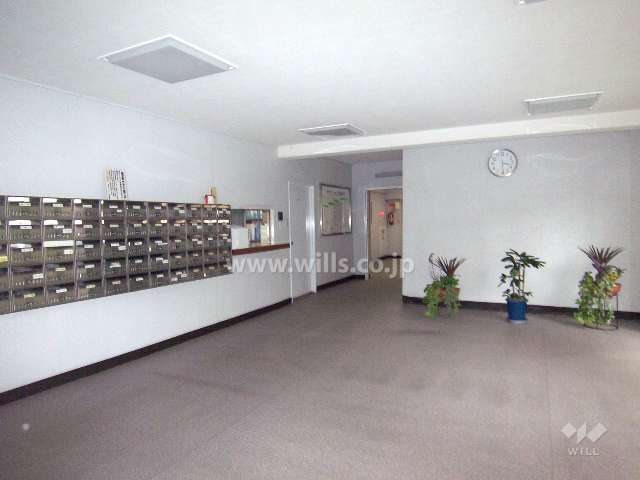 エントランスホール（メールボックス）