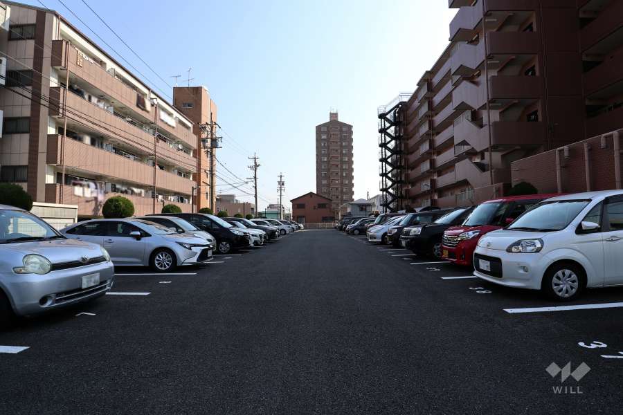敷地内駐車場（屋外平面式）