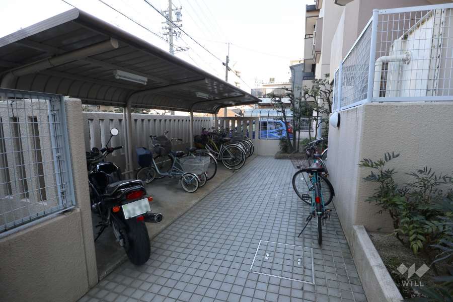 駐輪場、バイク置場