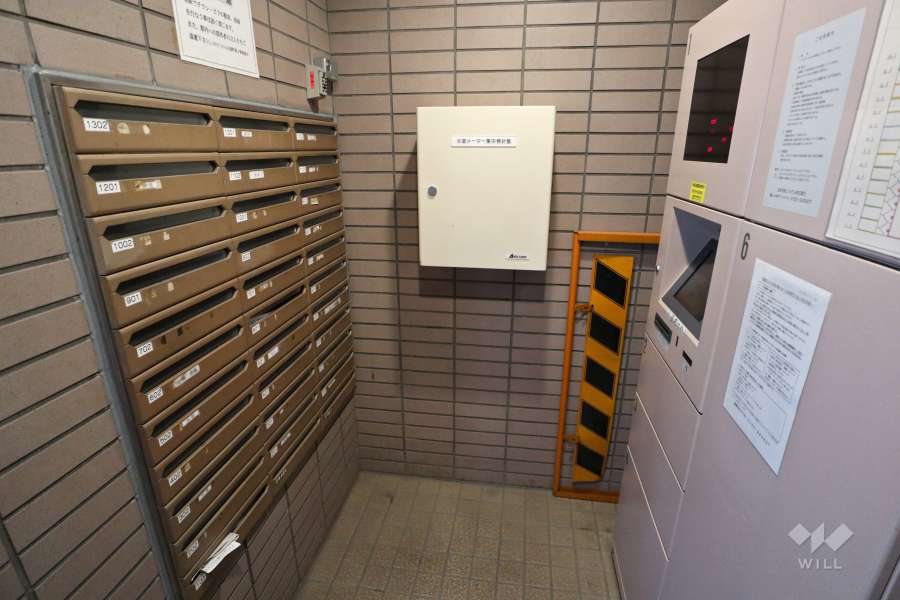 宅配ボックスと共用ポスト