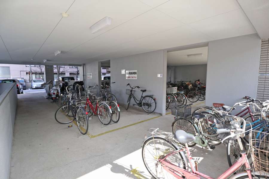 駐輪場、バイク置場