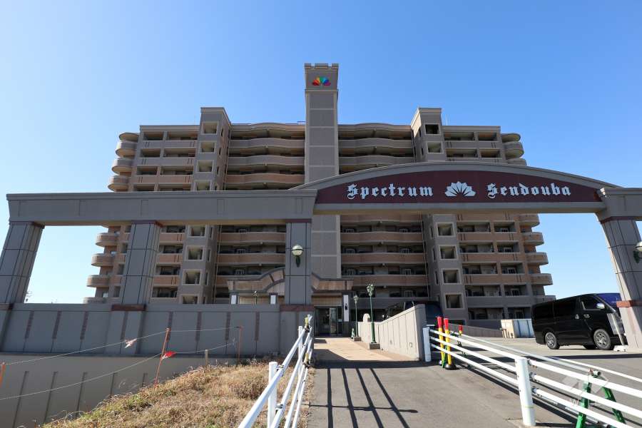 スペクトル船頭場の外観（北東側から）