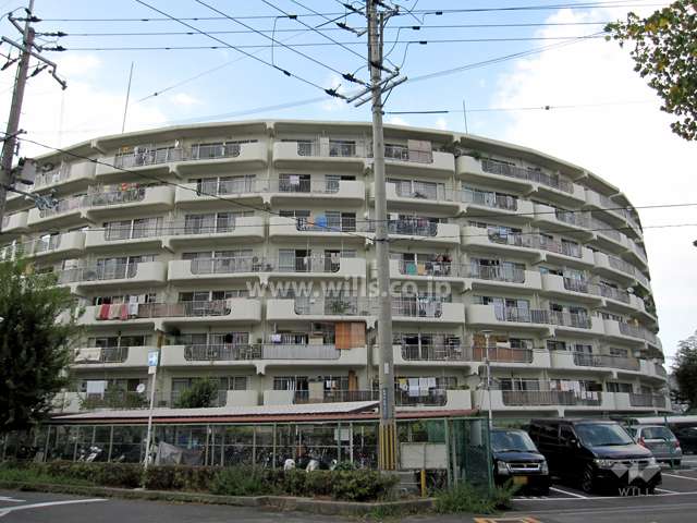 ローズコーポ千里B棟の外観（南東側から）