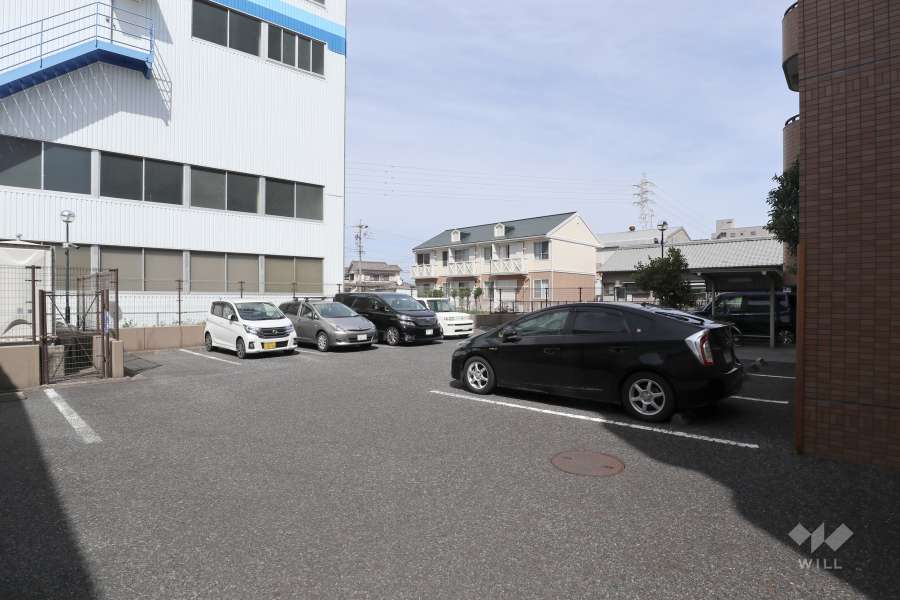 敷地内駐車場（屋外平面式）