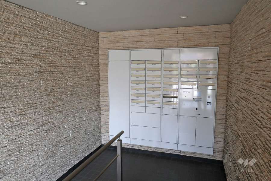 宅配ボックスと共用ポスト