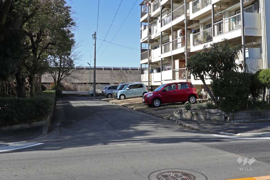 敷地内駐車場（屋外平面式）