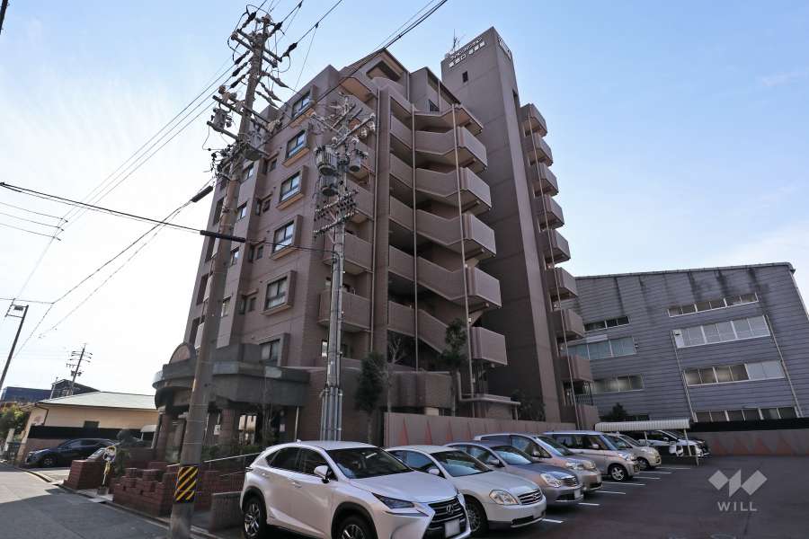 ライオンズマンション築地口壱番館の外観（北東側から）