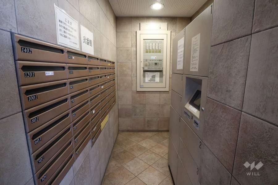 宅配ボックスと共用ポスト