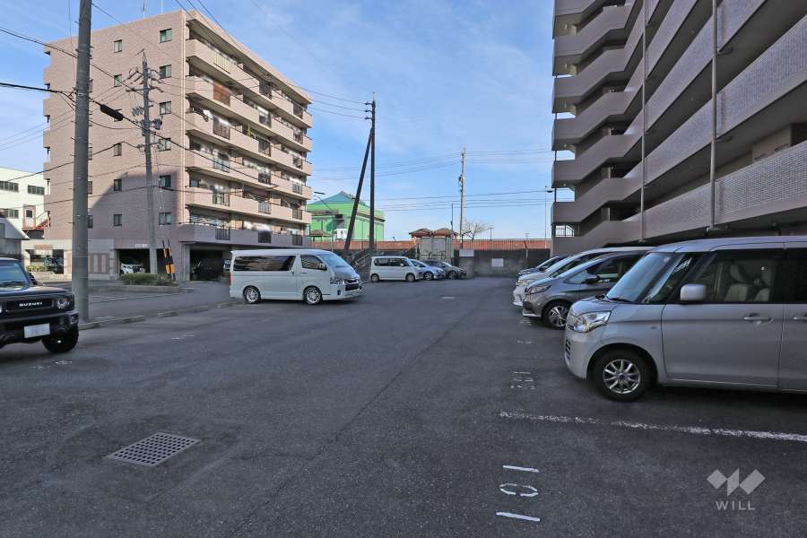 敷地内駐車場（屋外平面式）