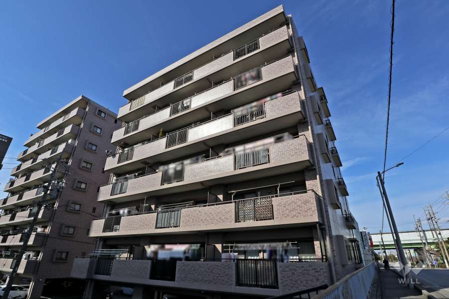 宝マンション築地ウエスト弐番館の外観（南側から）