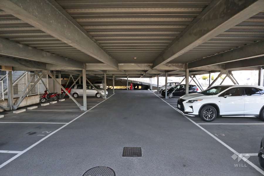 敷地内駐車場（屋内自走式）