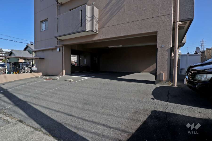 敷地内駐車場（屋外平面式）
