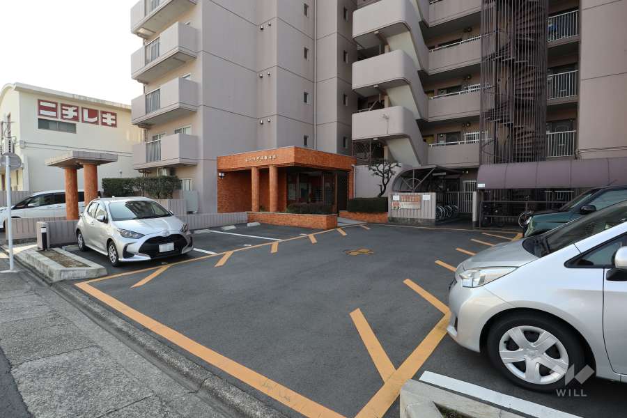 駐車場の出入り口・敷地内駐車場（屋外平面式）