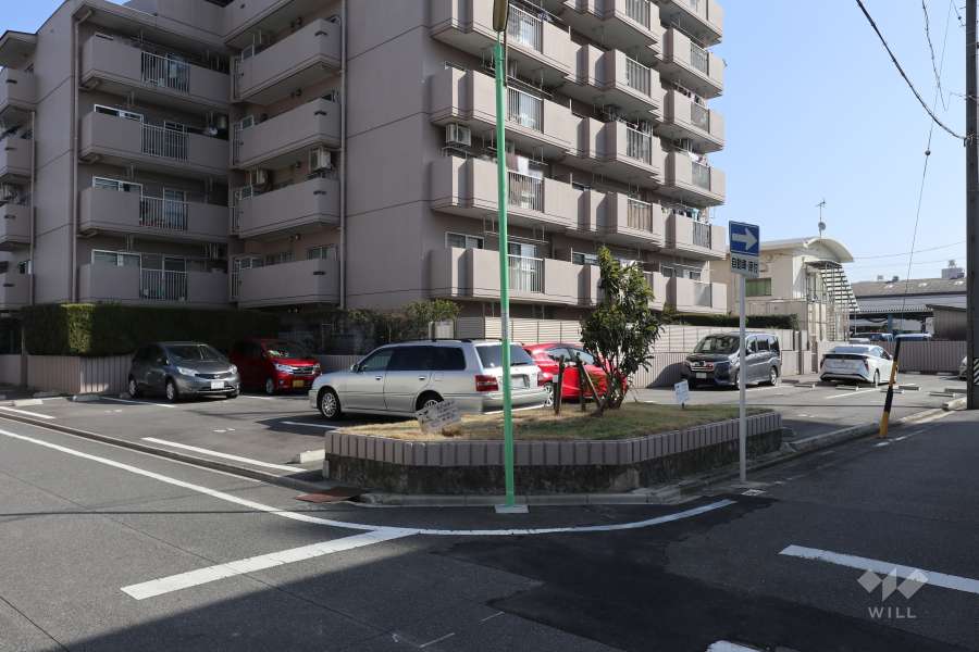 敷地内駐車場（屋外平面式）