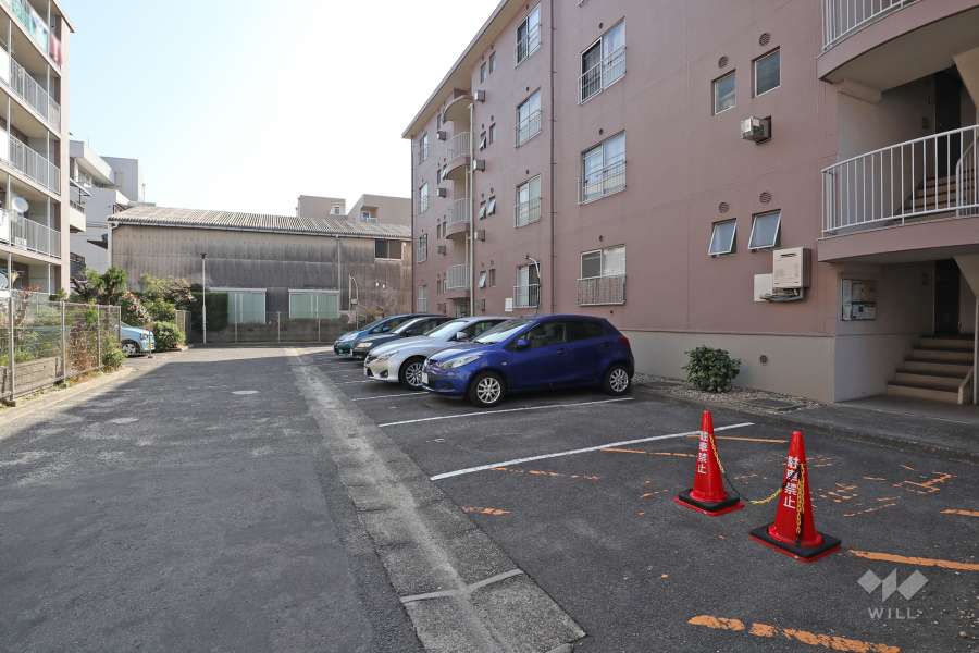 敷地内駐車場（屋外平面式）
