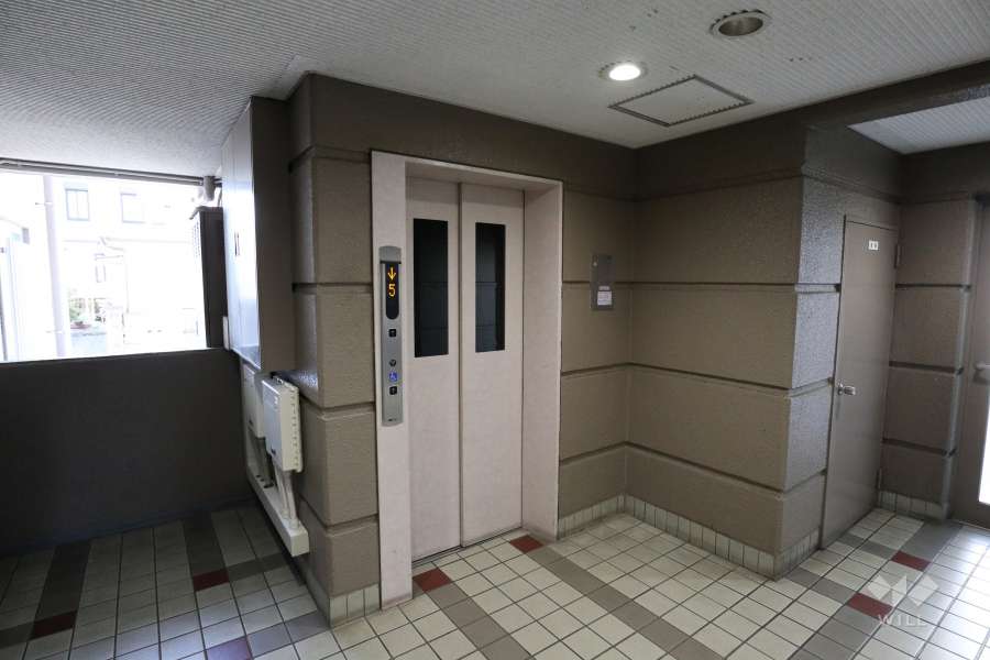 エレベーター