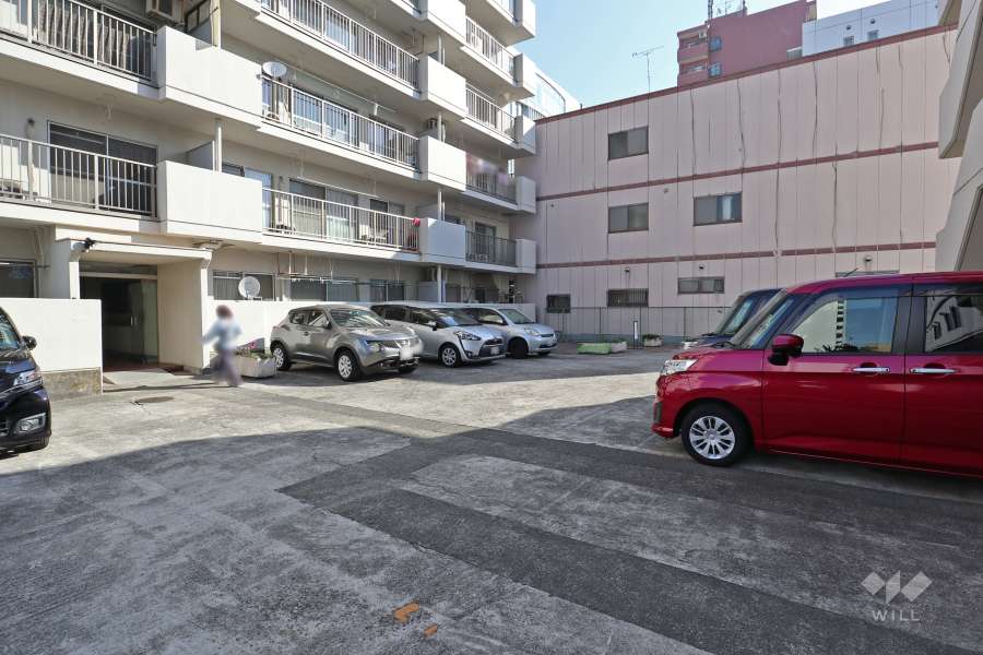 敷地内駐車場（屋外平面式）