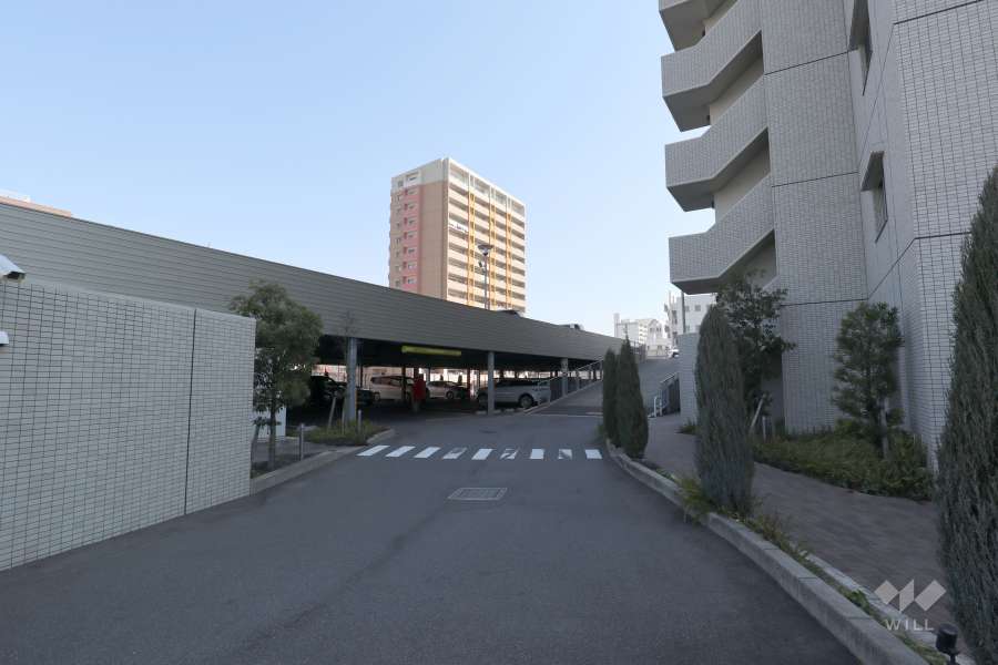 敷地内駐車場（自走式立体）