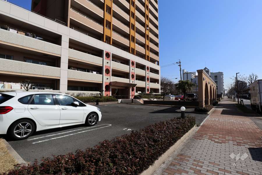 敷地内駐車場（屋外平面式）