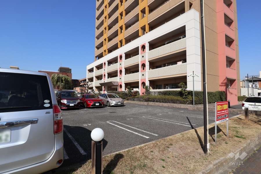 敷地内駐車場（屋外平面式）