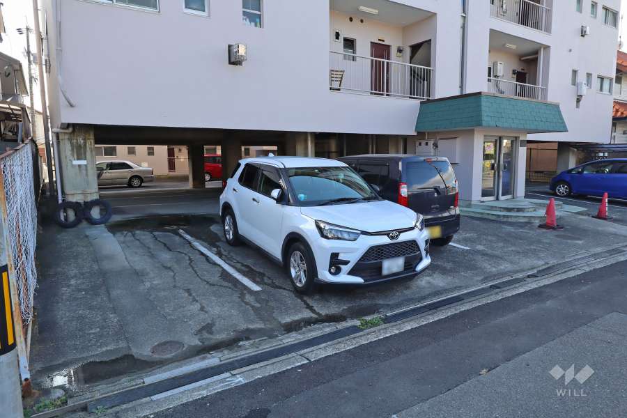 敷地内駐車場（屋外平面式）