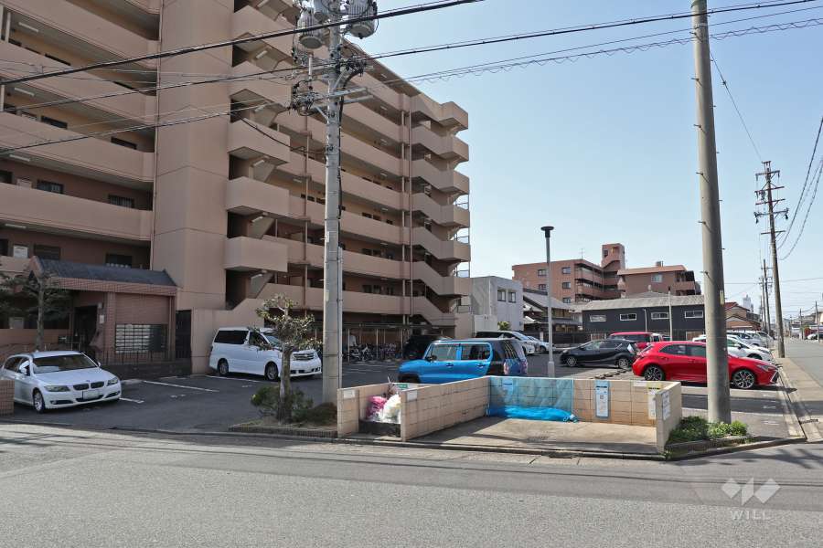 敷地内駐車場（屋外平面式）