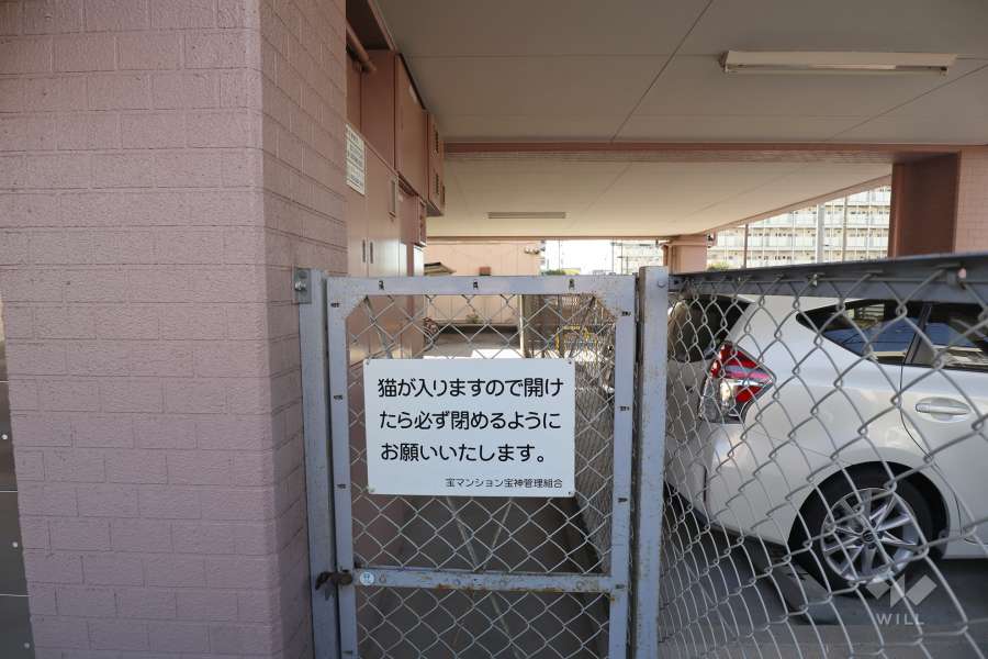 駐輪場入口