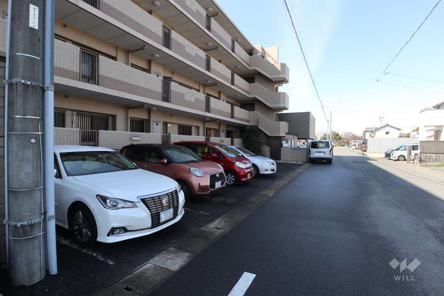 敷地内駐車場（屋外平面式）
