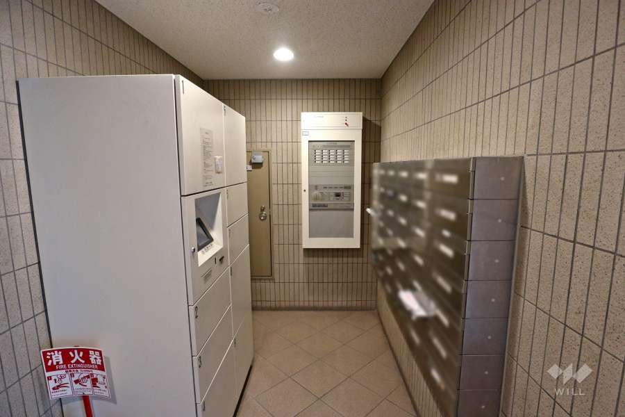 宅配ボックスと共用ポスト