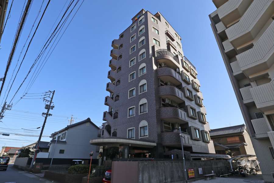 レインボー本宮町の外観（北西側から）