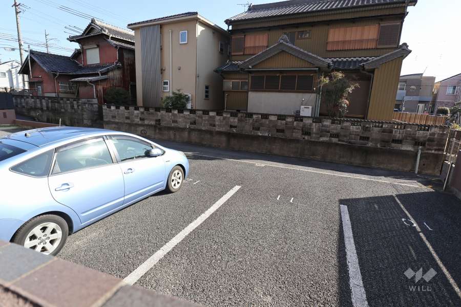 敷地内駐車場（屋外平面式）