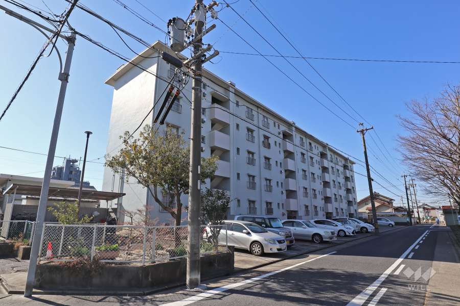 エシール明正の外観（北東側から）