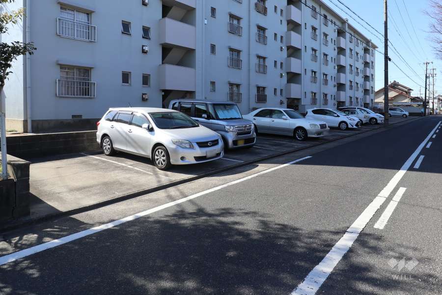 敷地内駐車場（屋外平面式）