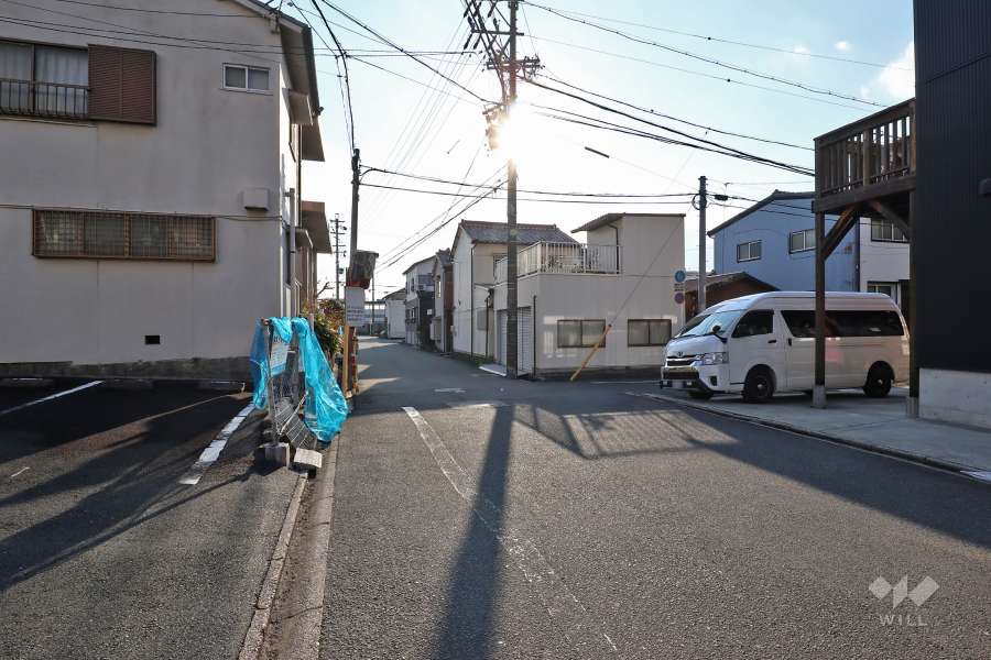 敷地南東側の道路